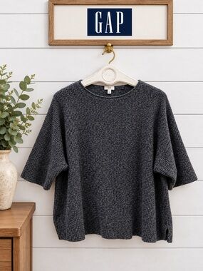 GAP Navy Knit Short Sleeve Sweater M/L